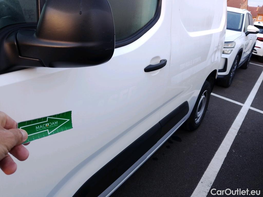  Peugeot  Partner PEUGEOT  / 2018 / 3P / furgón derivado de turismo Pro Standard 600kg BlueHDi 73kW (AC) #14