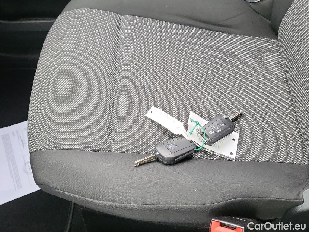  Peugeot  RIFTER PEUGEOT  / 2018 / 5P / monovolumen compacto Active Pack Standard BlueHDi 73kW #11