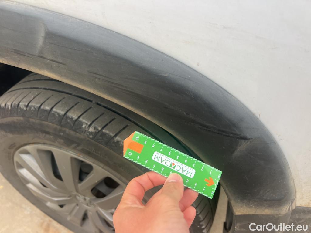  Peugeot  RIFTER PEUGEOT  / 2018 / 5P / monovolumen compacto Active Pack Standard BlueHDi 73kW #45