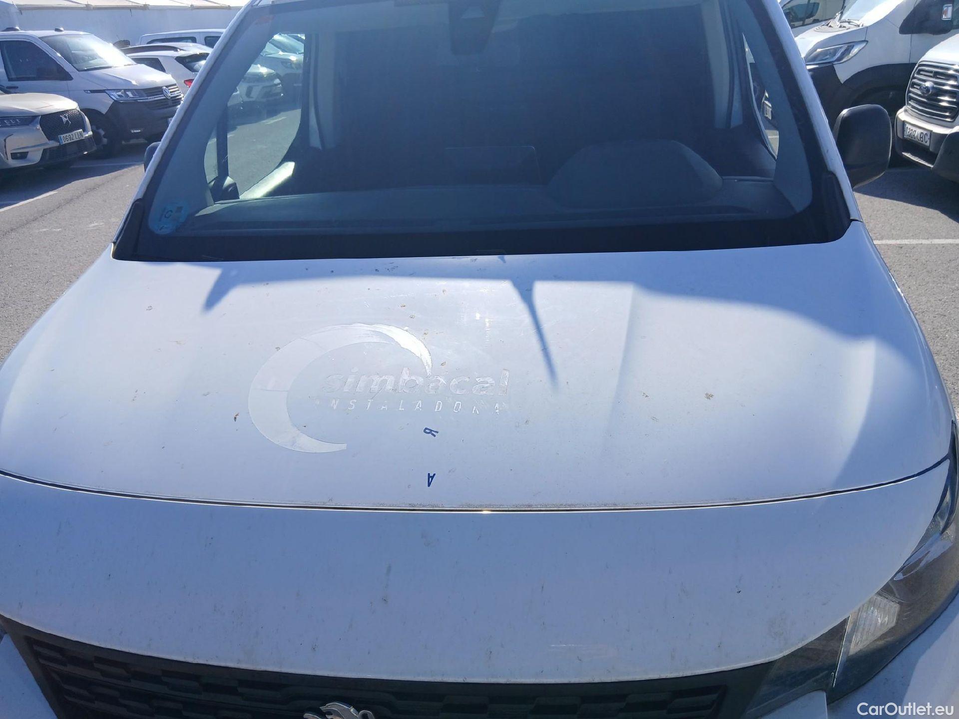  Peugeot  Partner PEUGEOT  / 2018 / 4P / furgón derivado de turismo Premium Standard 600kg BlueHDi 73kW (AC) #4