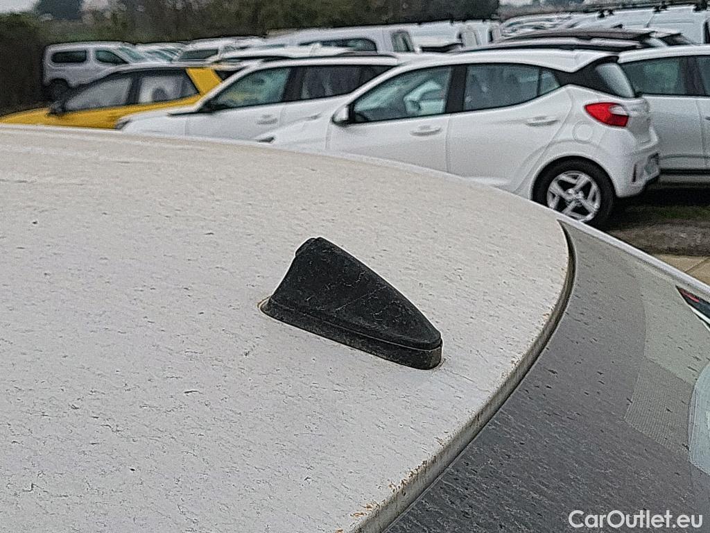  Peugeot  RIFTER PEUGEOT  / 2018 / 5P / monovolumen compacto Active Pack Standard BlueHDi 73kW #43