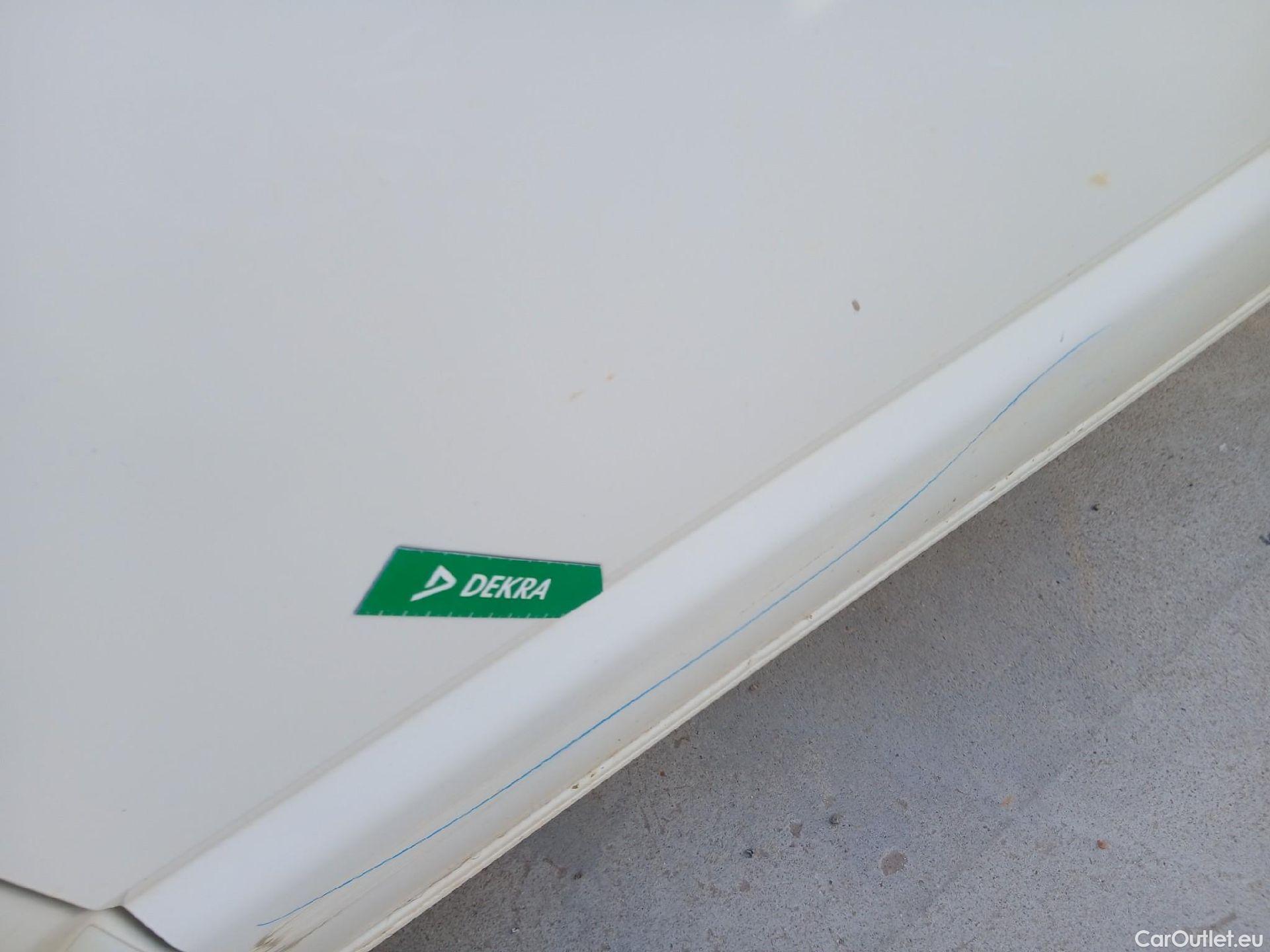  Volkswagen  Transporter VOLKSWAGEN  / 2015 / 4P / furgón Furgón Corto TN 2.0 TDI 110kW BMT 4Mot #50