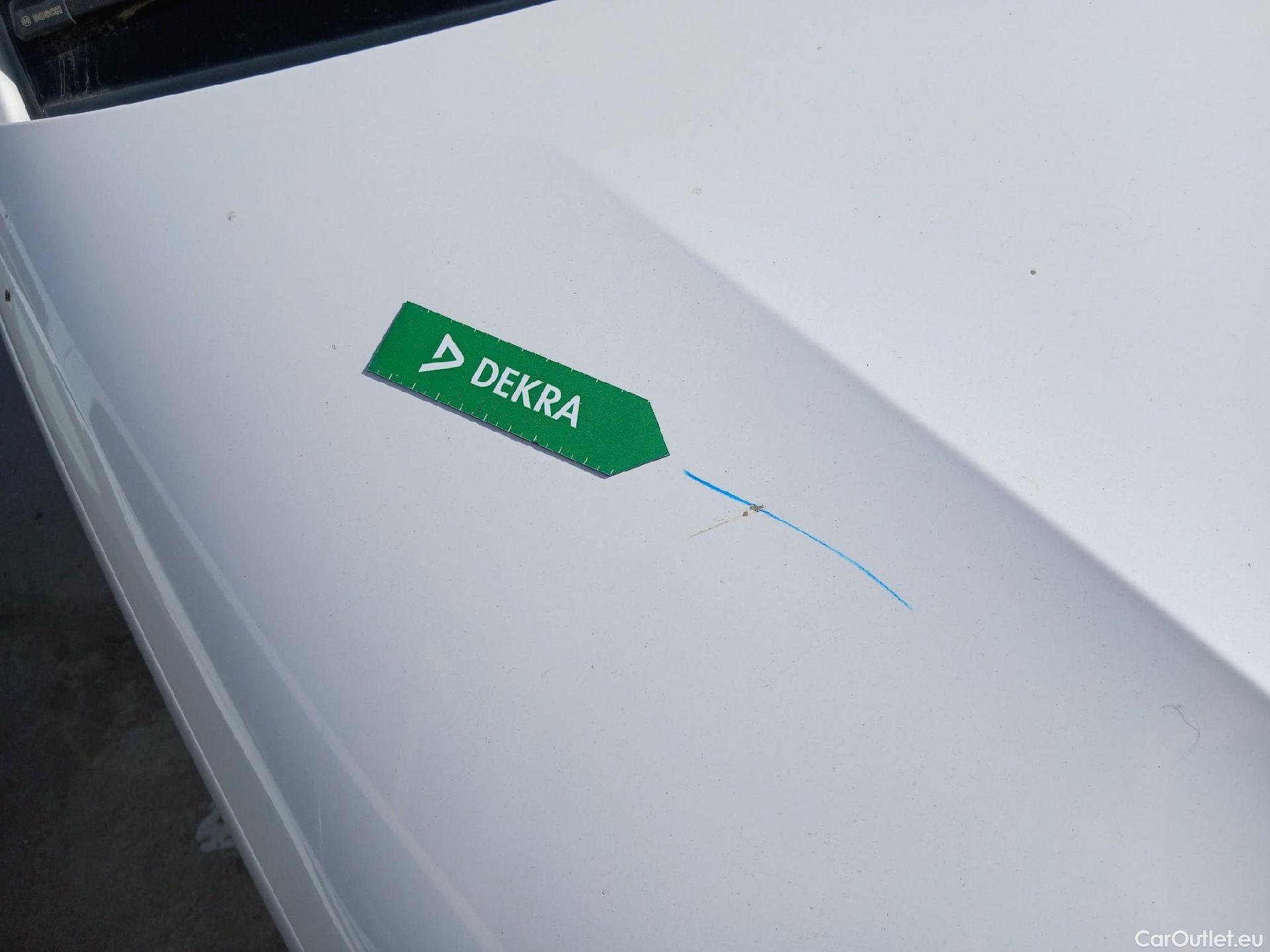  Volkswagen  Transporter VOLKSWAGEN  / 2015 / 4P / furgón Furgón Corto TN 2.0 TDI 110kW BMT 4Mot #12