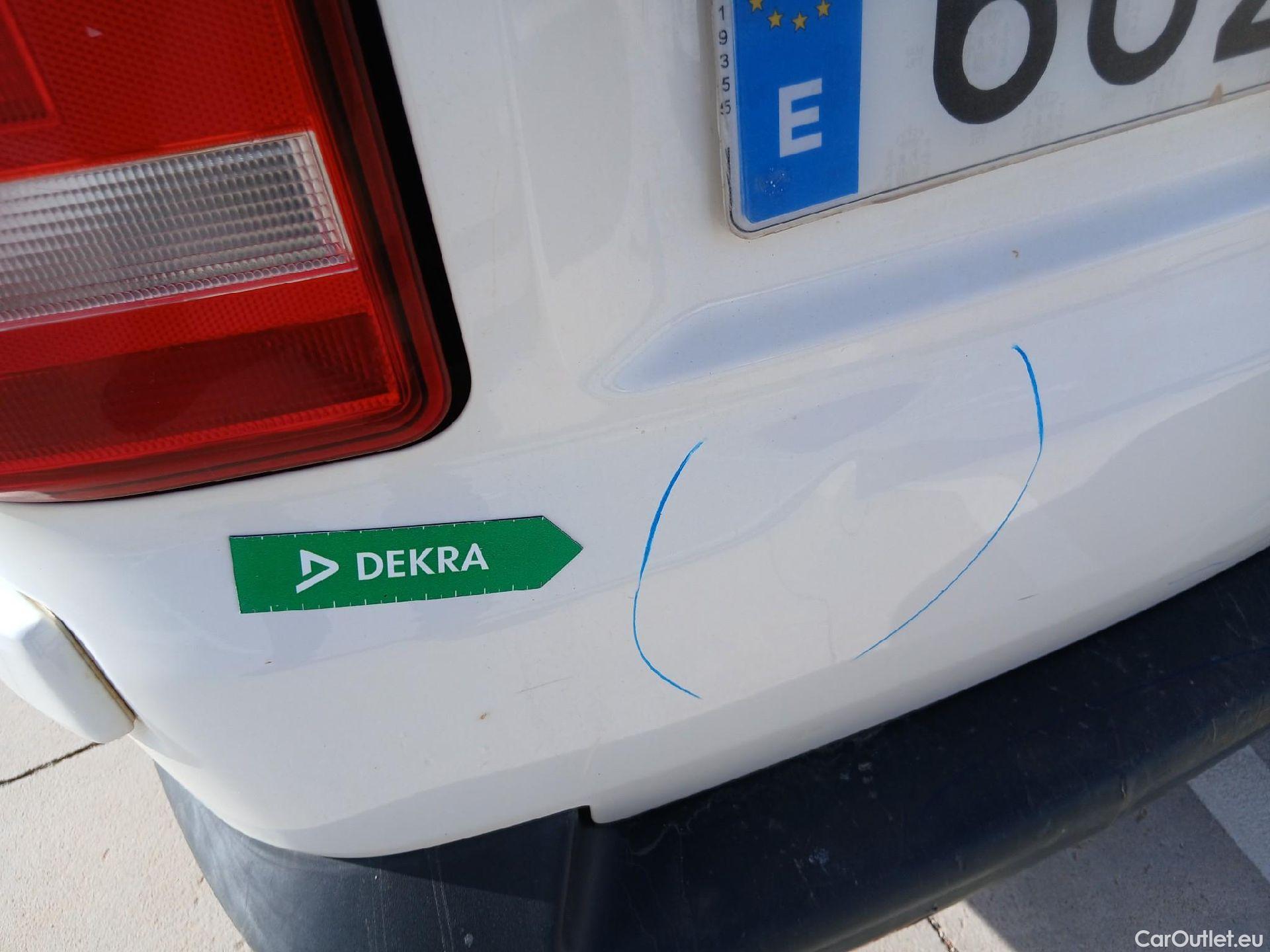  Volkswagen  Transporter VOLKSWAGEN  / 2015 / 4P / furgón Furgón Corto TN 2.0 TDI 110kW BMT 4Mot #31