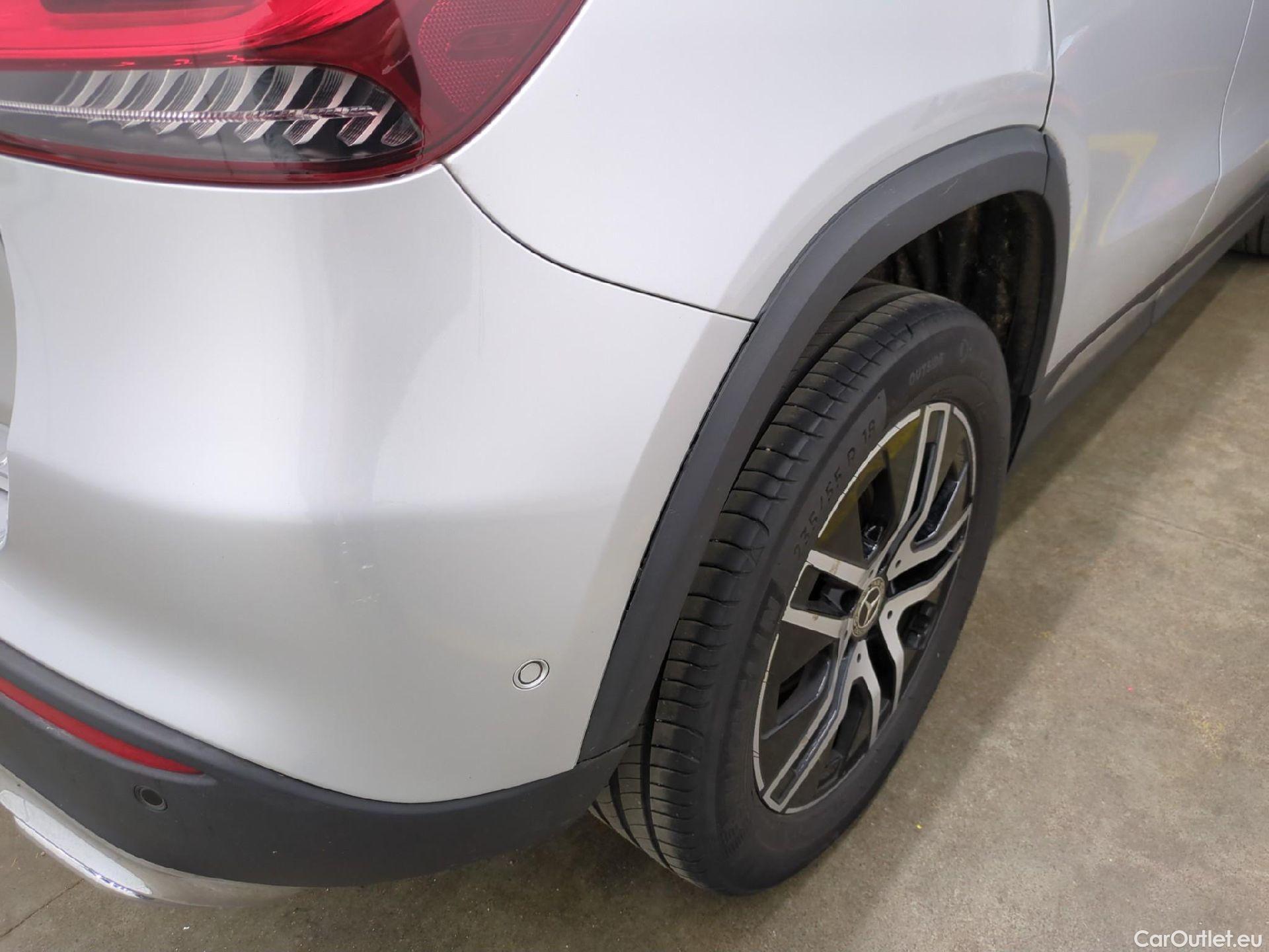  Mercedes  GLA MERCEDES-BENZ  / 2020 / 5P / SUV 2.0  200 D BUSINESS LINE DCT #35