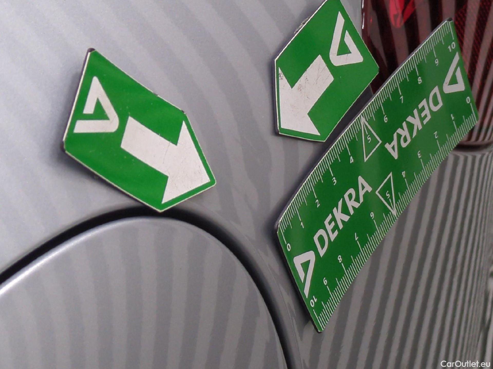  Mercedes  GLA MERCEDES-BENZ  / 2020 / 5P / SUV 2.0  200 D BUSINESS LINE DCT #28