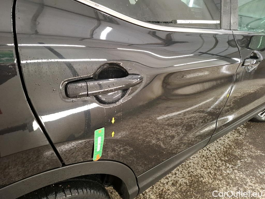  Nissan  Qashqai NISSAN  / 2017 / 5P / Crossover 1.3 DIG-T 140 N-Connecta #9