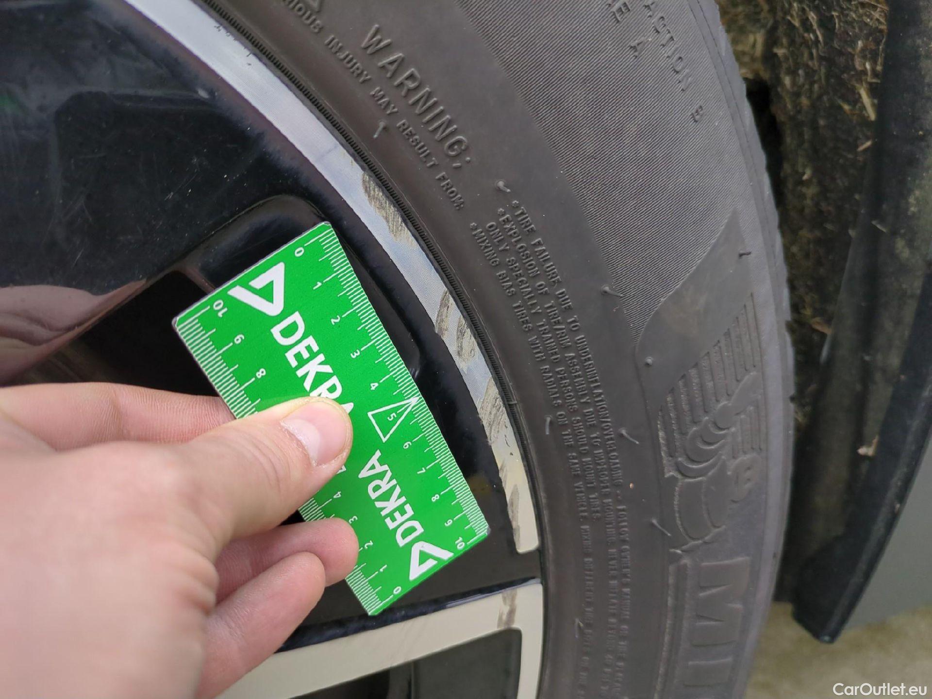  Mercedes  GLA MERCEDES-BENZ  / 2020 / 5P / SUV 2.0  200 D BUSINESS LINE DCT #13