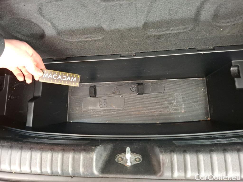  KIA  Cee'd KIA ProCeed / 2018 / 5P / Break 1.6 CRDI 136 ISG GT LINE PREMIUM DCT7 #18