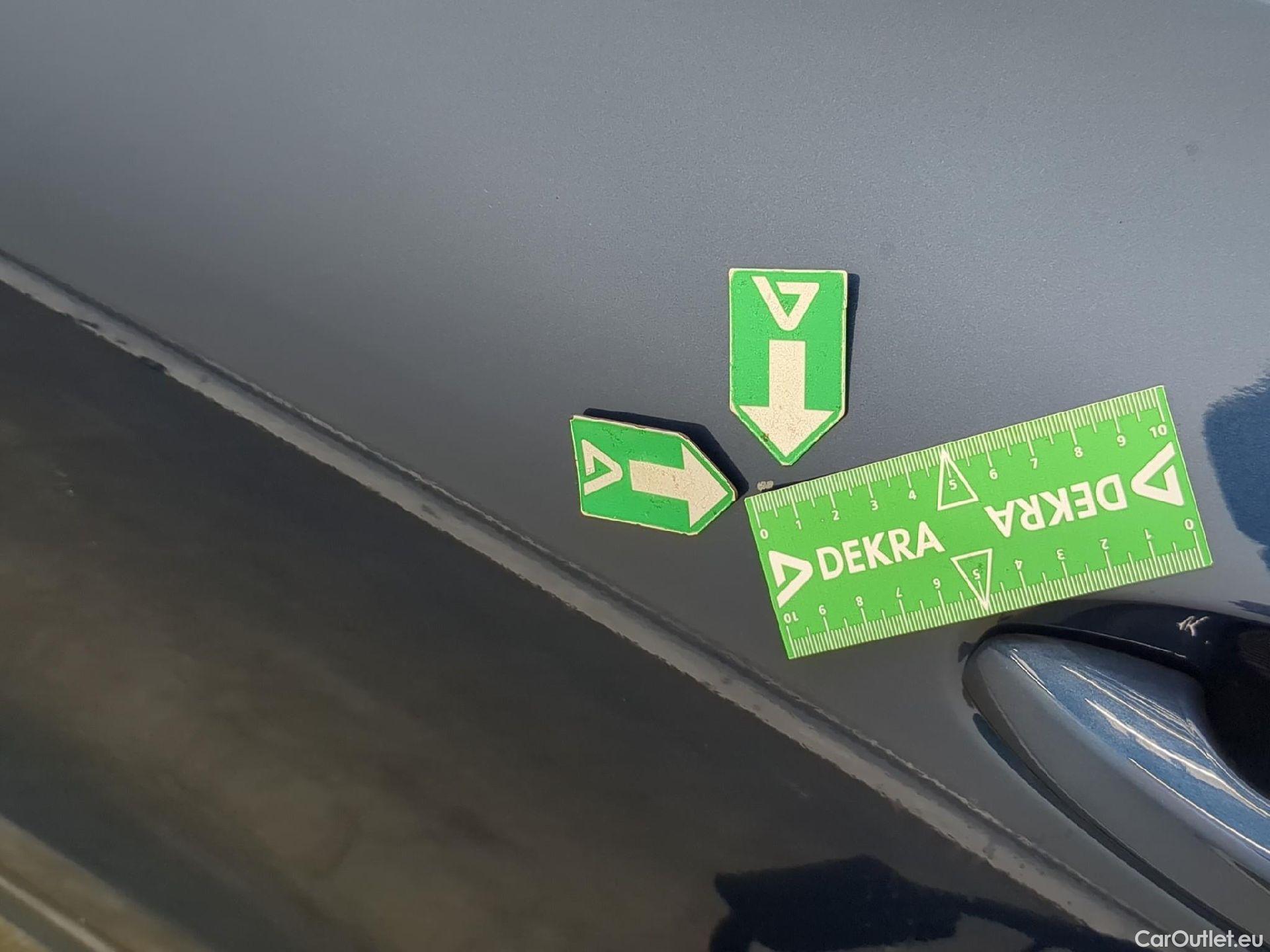  Mercedes  GLA MERCEDES-BENZ  / 2020 / 5P / SUV 2.0  200 D BUSINESS LINE DCT #12