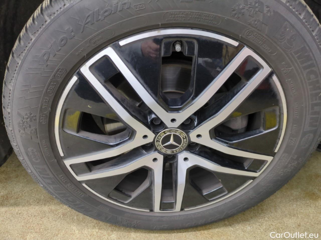  Mercedes  GLA MERCEDES-BENZ  / 2020 / 5P / SUV 2.0  200 D BUSINESS LINE DCT #8