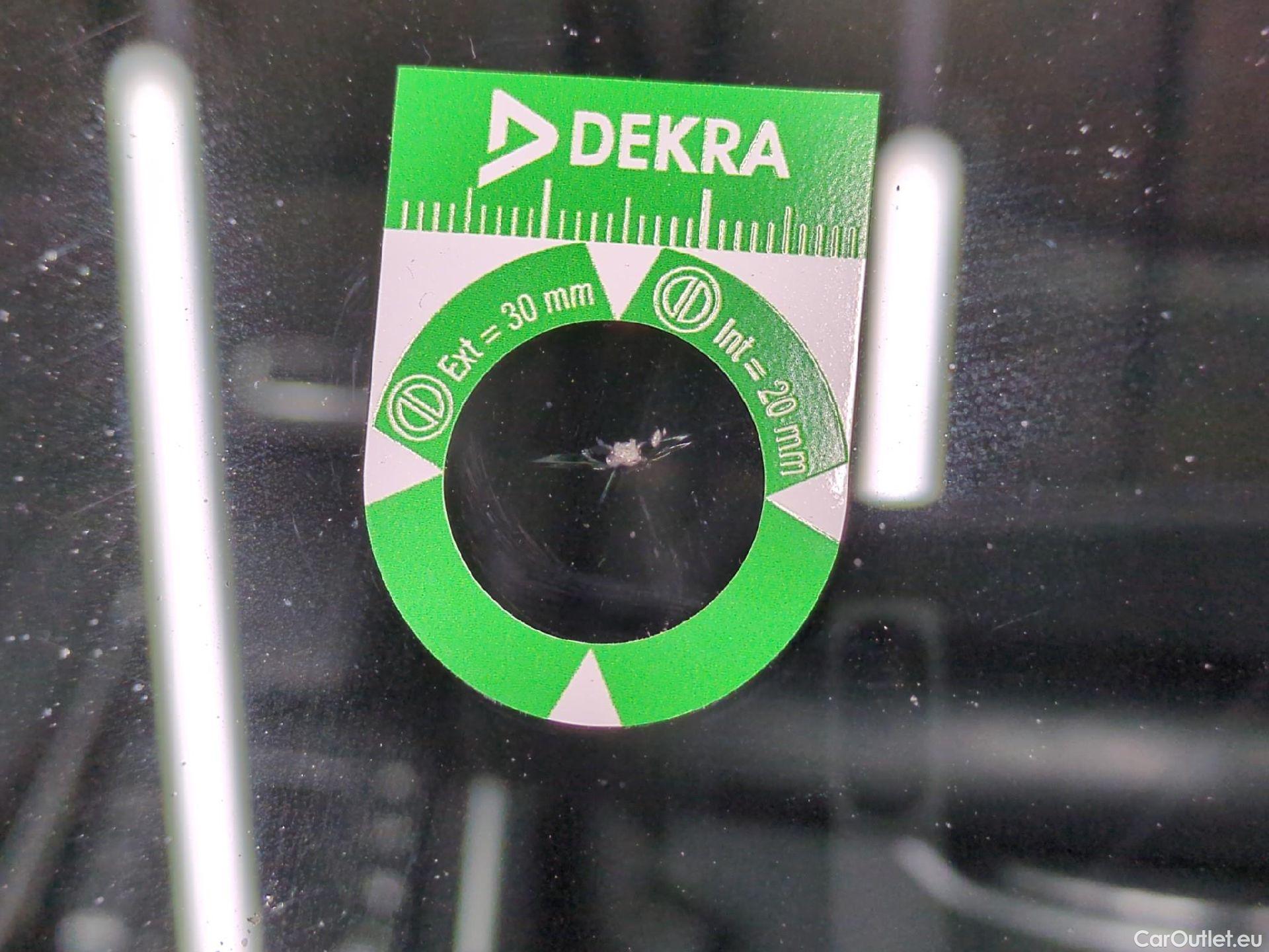  Mercedes  GLA MERCEDES-BENZ  / 2020 / 5P / SUV 2.0  200 D BUSINESS LINE DCT #2