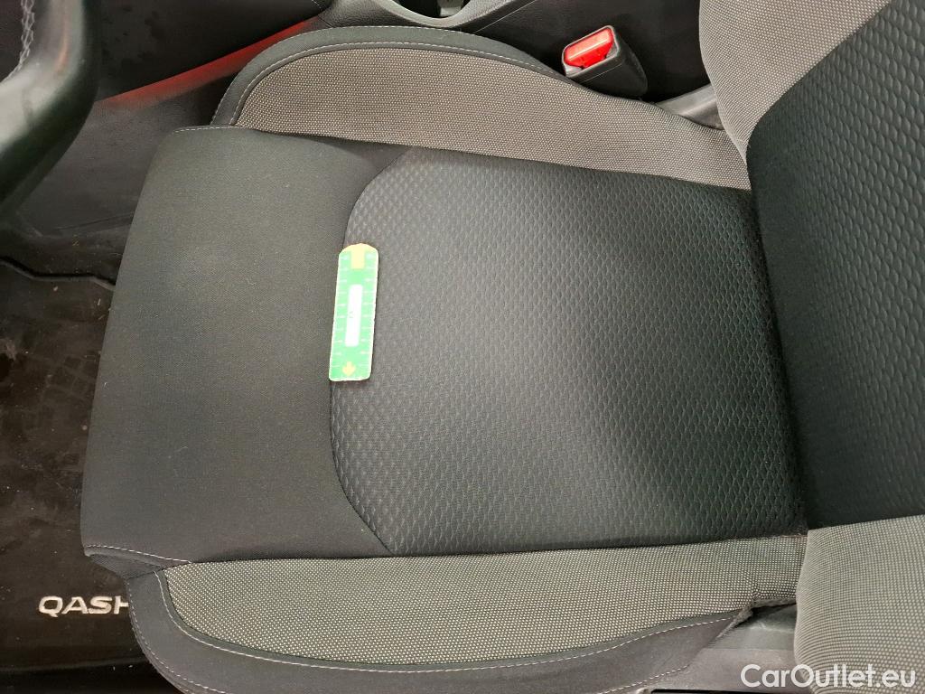  Nissan  Qashqai NISSAN  / 2017 / 5P / Crossover 1.3 DIG-T 140 N-Connecta #19