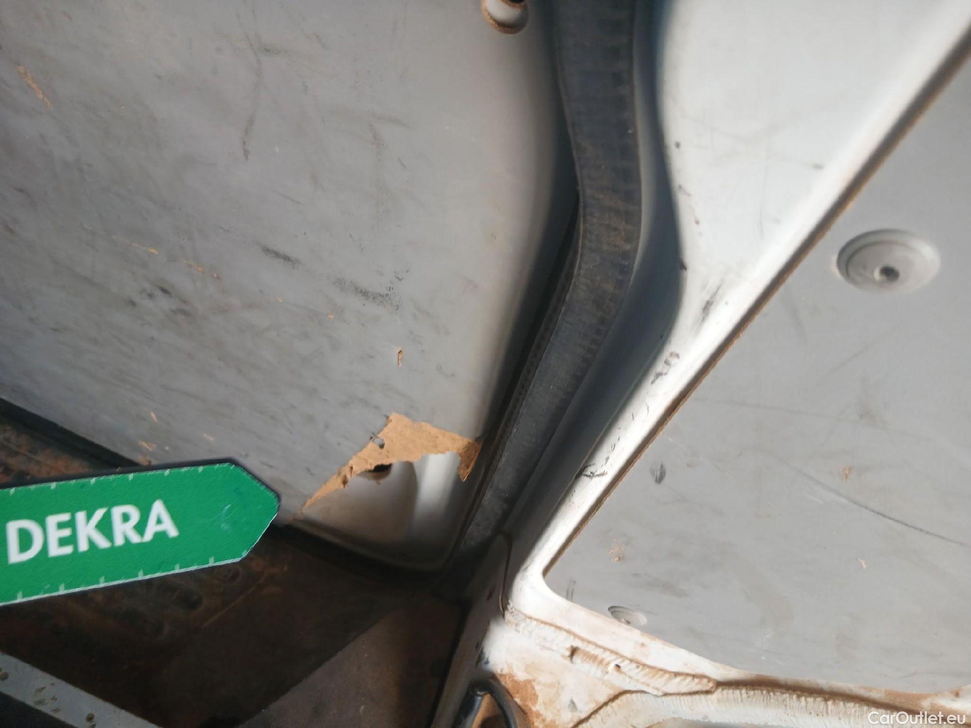  Volkswagen  Transporter VOLKSWAGEN  / 2015 / 4P / furgón Furgón Corto TN 2.0 TDI 110kW BMT 4Mot #14