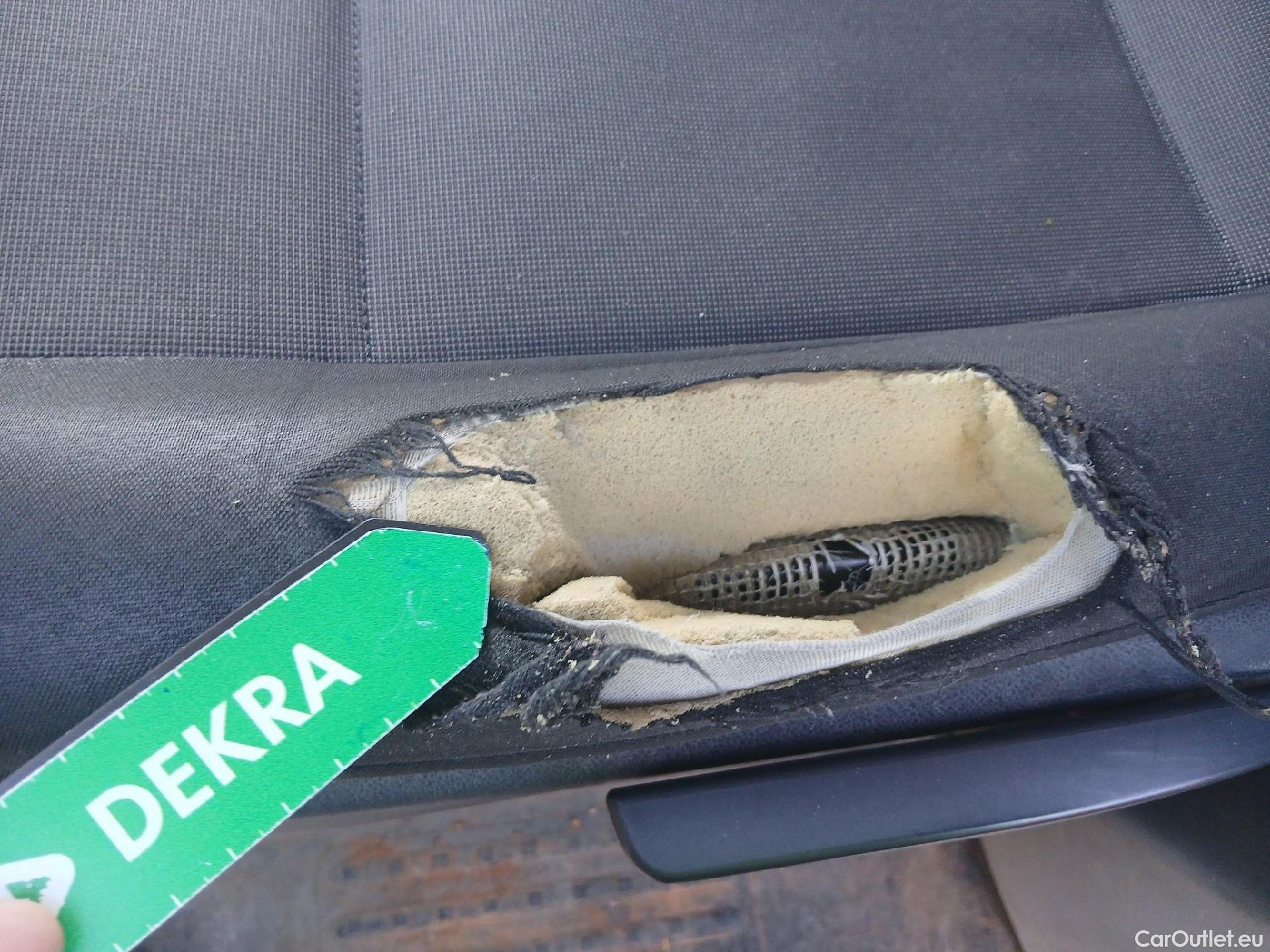  Volkswagen  Transporter VOLKSWAGEN  / 2015 / 4P / furgón Furgón Corto TN 2.0 TDI 110kW BMT 4Mot #2