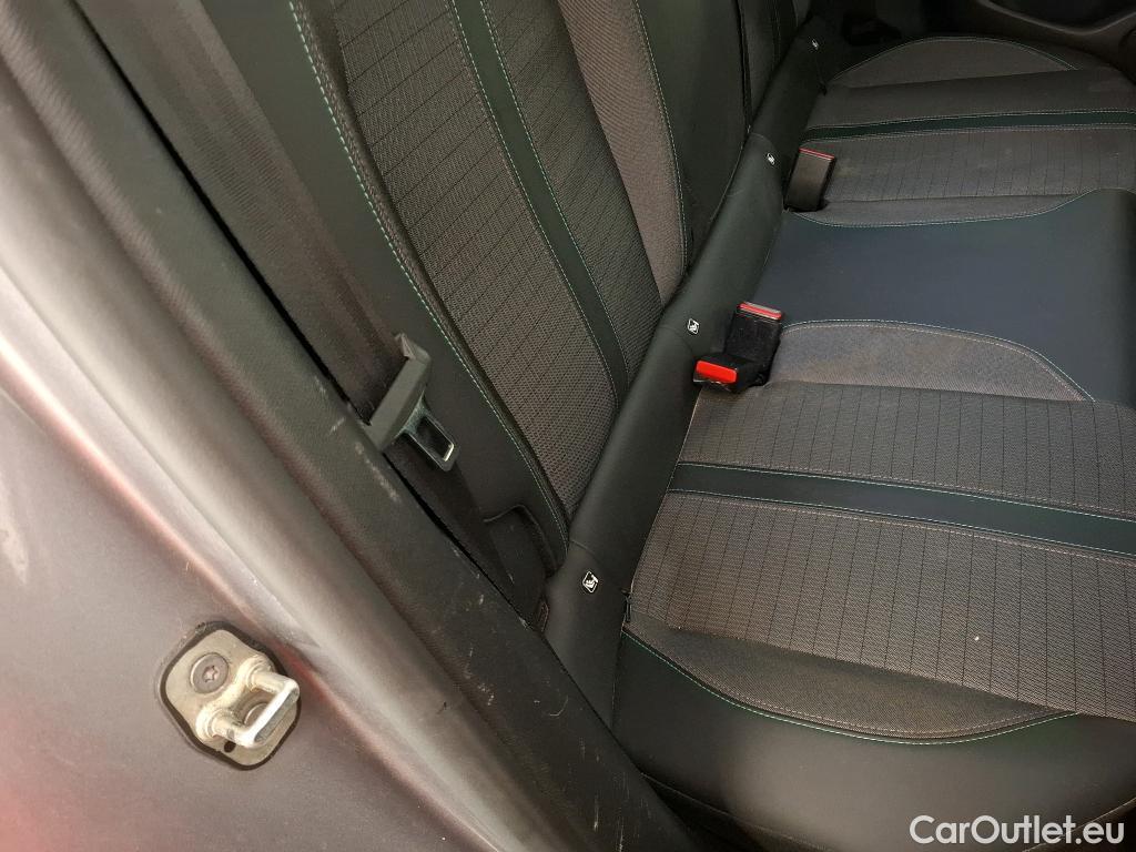  Peugeot  2008  Allure Pack 1.5 HDi 130CV BVA8 E6d #6