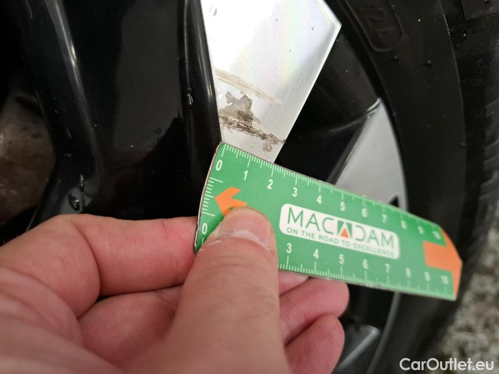  Peugeot  2008  Allure Business 1.5 HDi 130CV BVA8 E6d #21