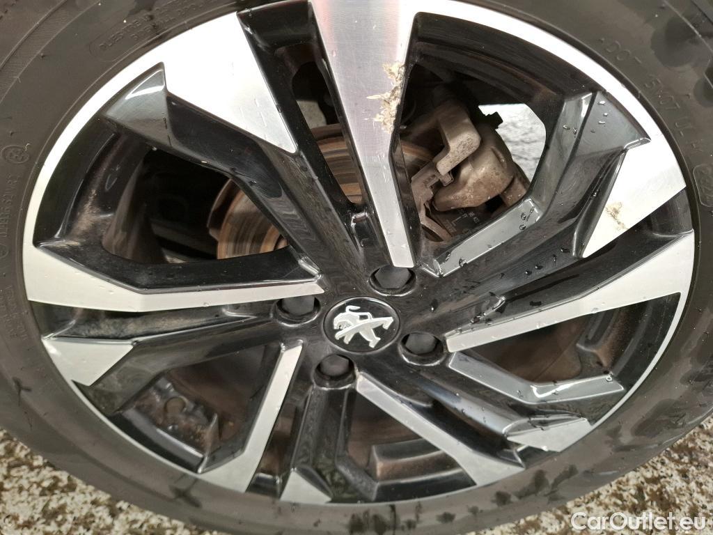 Peugeot  2008  Allure Business 1.5 HDi 130CV BVA8 E6d #19