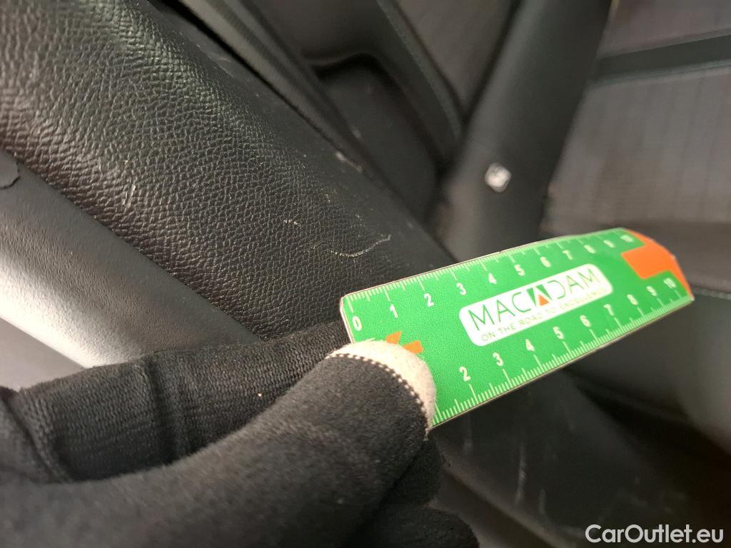  Peugeot  2008  Allure Pack 1.5 HDi 130CV BVA8 E6d #19