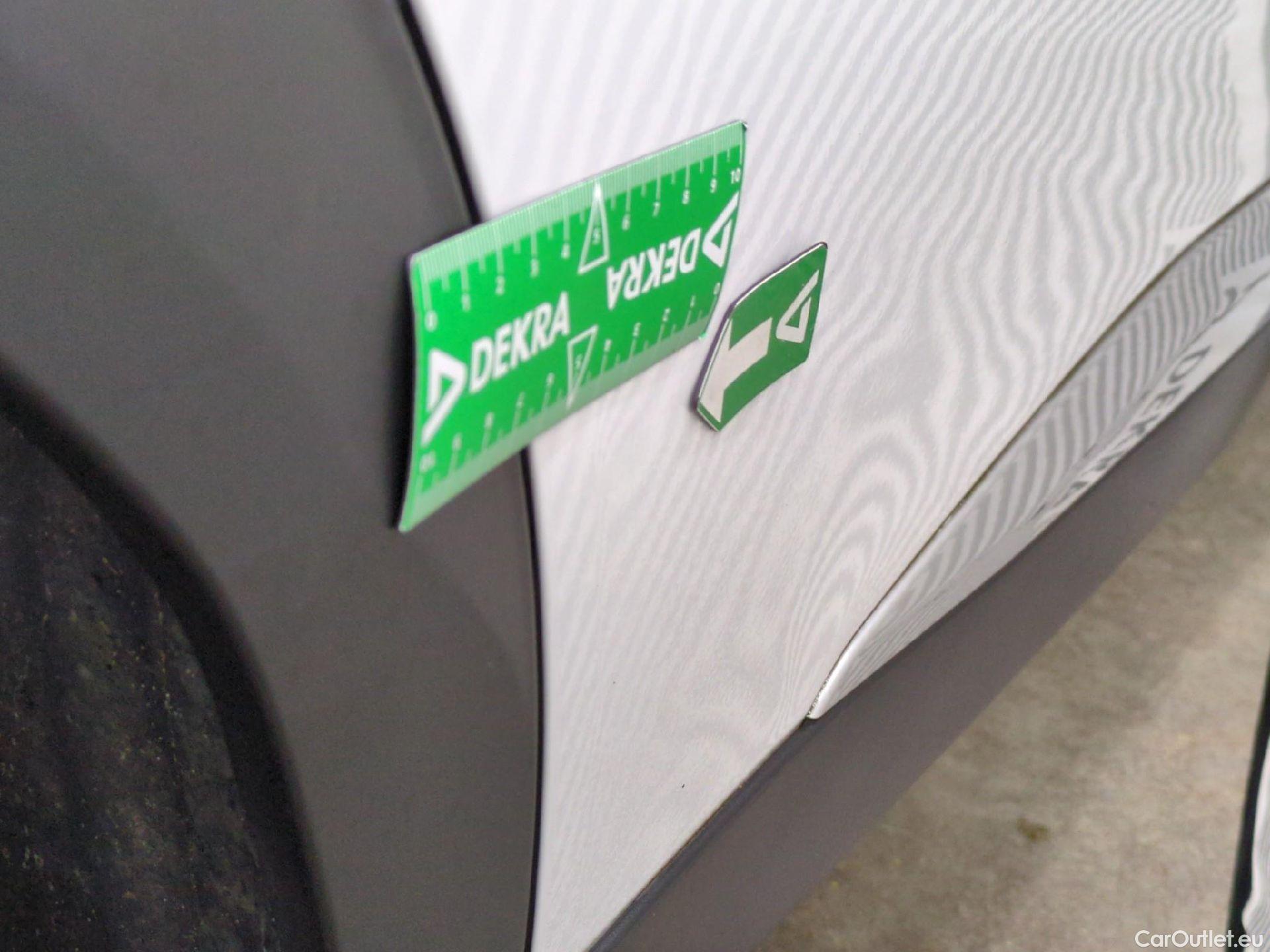  Peugeot  2008  Allure Business 1.5 HDi 130CV BVA8 E6d #20