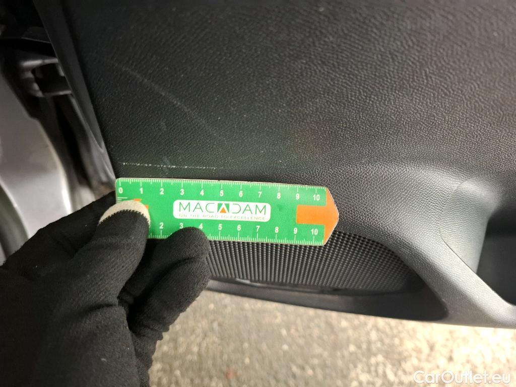  Peugeot  2008  Allure Pack 1.5 HDi 130CV BVA8 E6d #15