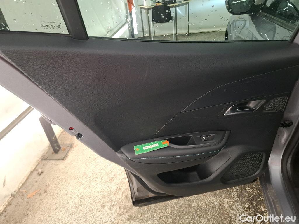  Peugeot  2008  Allure Pack 1.5 HDi 130CV BVA8 E6d #20