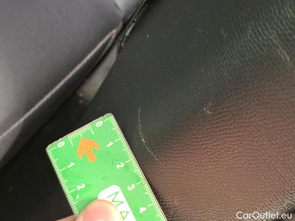  Peugeot  2008  Allure Business 1.5 HDi 130CV BVA8 E6d #15