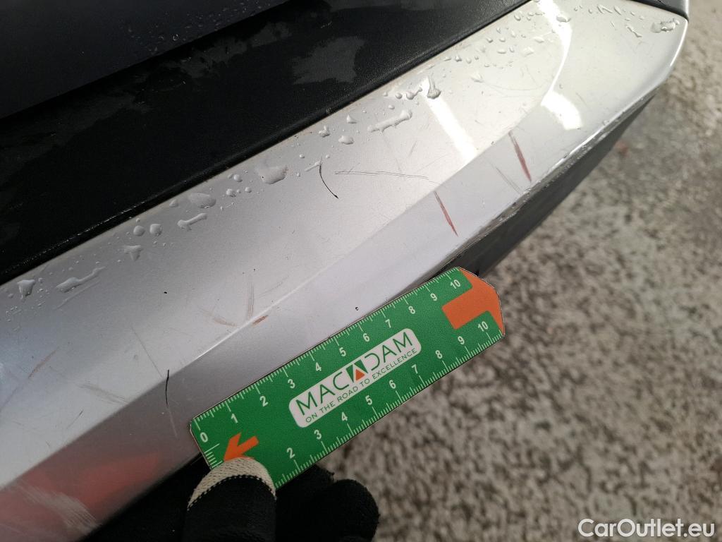  Peugeot  2008  Allure Pack 1.5 HDi 130CV BVA8 E6d #36