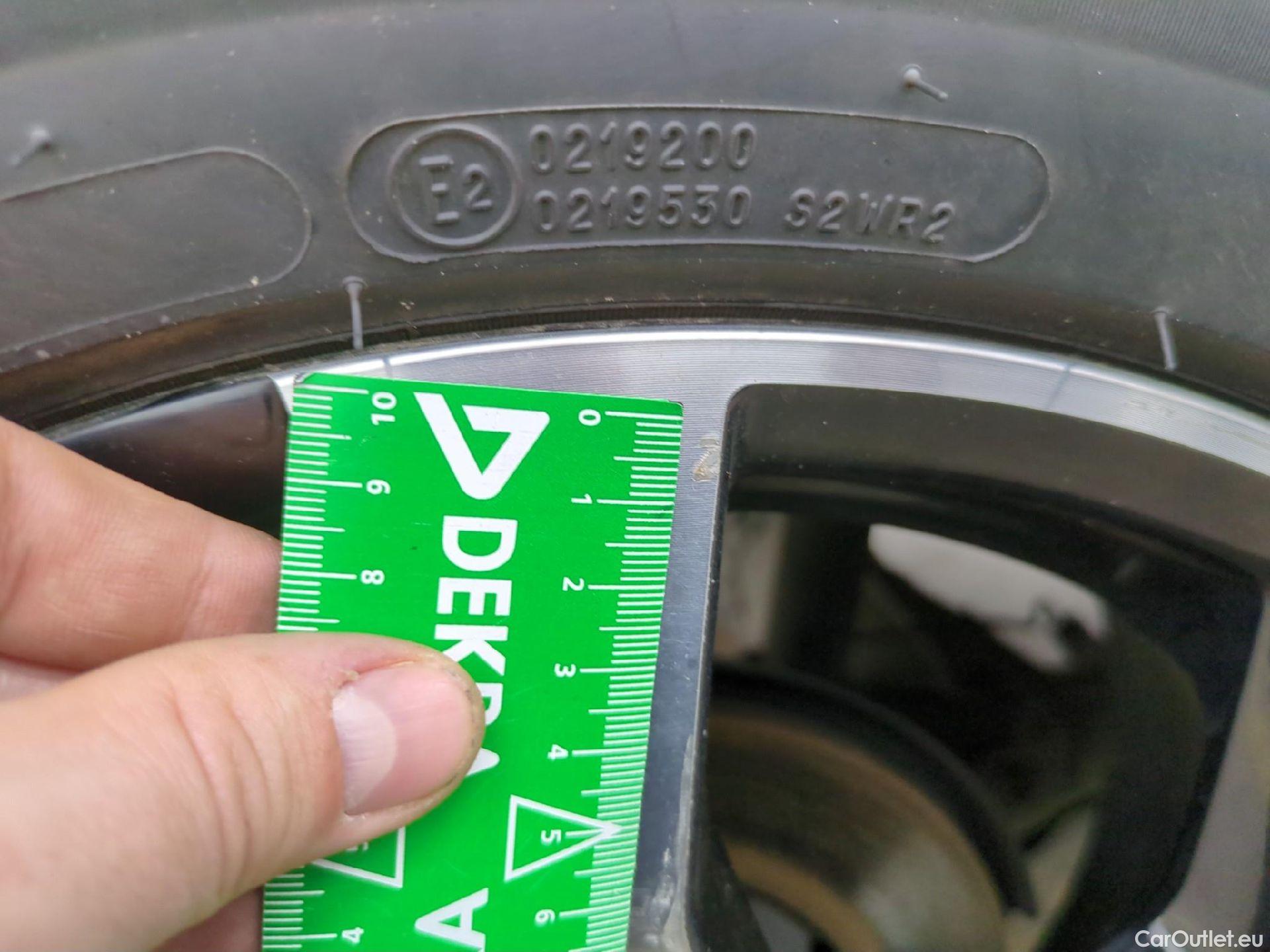  Peugeot  2008  Allure Business 1.5 HDi 130CV BVA8 E6d #13