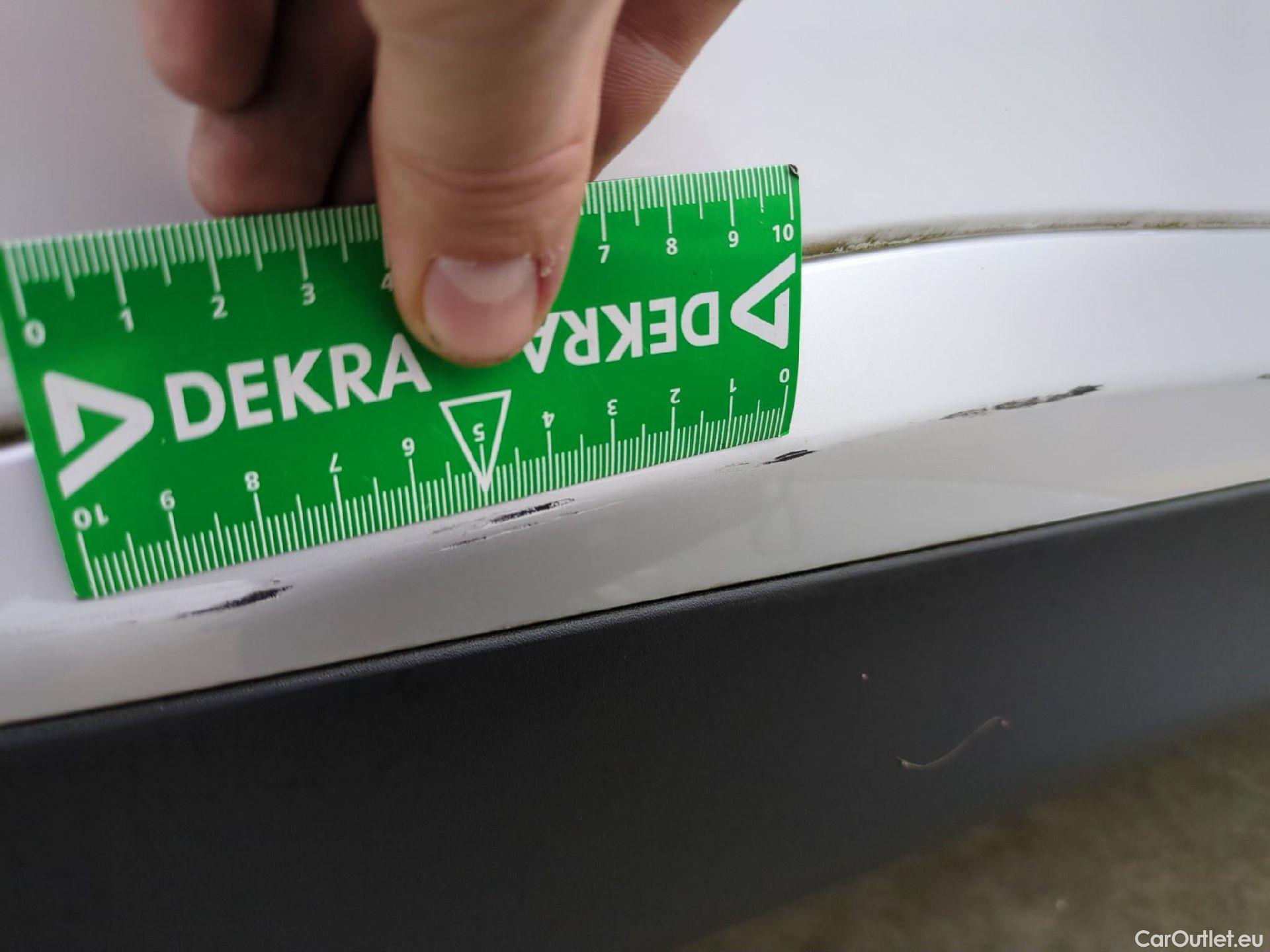  Peugeot  2008  Allure Business 1.5 HDi 130CV BVA8 E6d #25