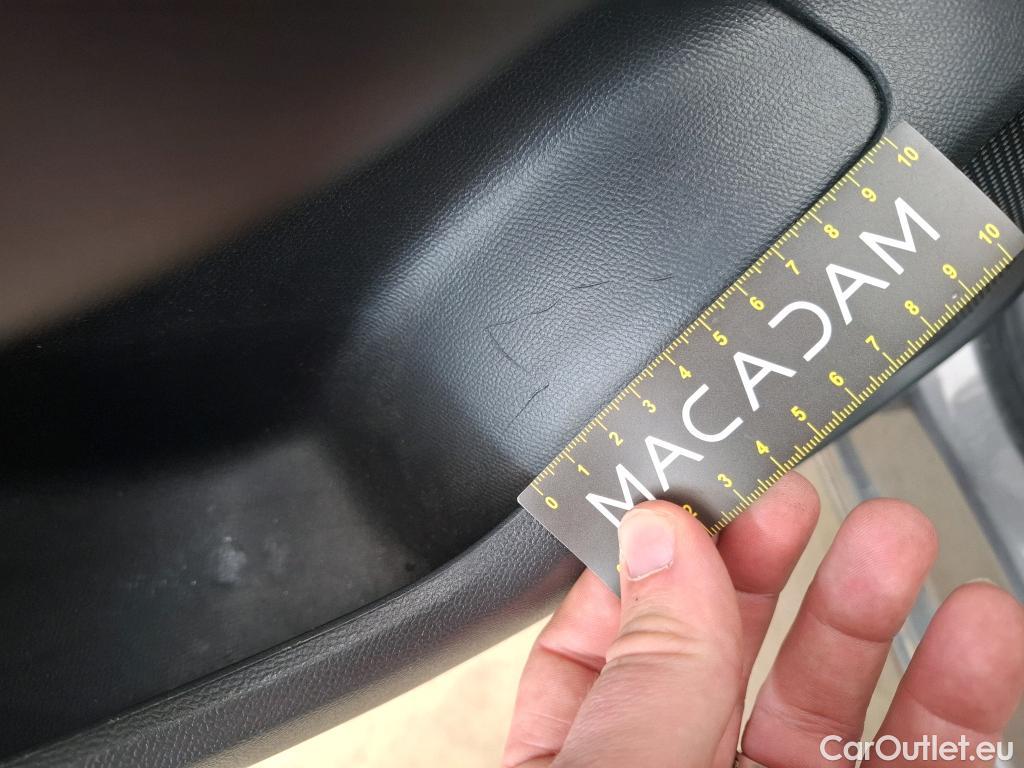  Peugeot  2008  Active Business 1.5 HDi 130CV BVA8 E6d #28