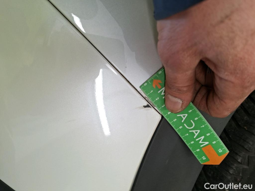  Peugeot  5008  Active Pack 1.5 HDi 130CV BVM6 7 Sieges E6d #27