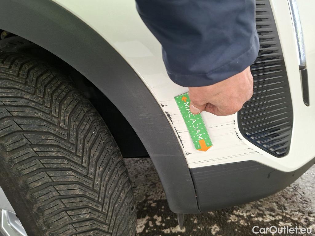  Peugeot  5008  Active Pack 1.5 HDi 130CV BVM6 7 Sieges E6d #11