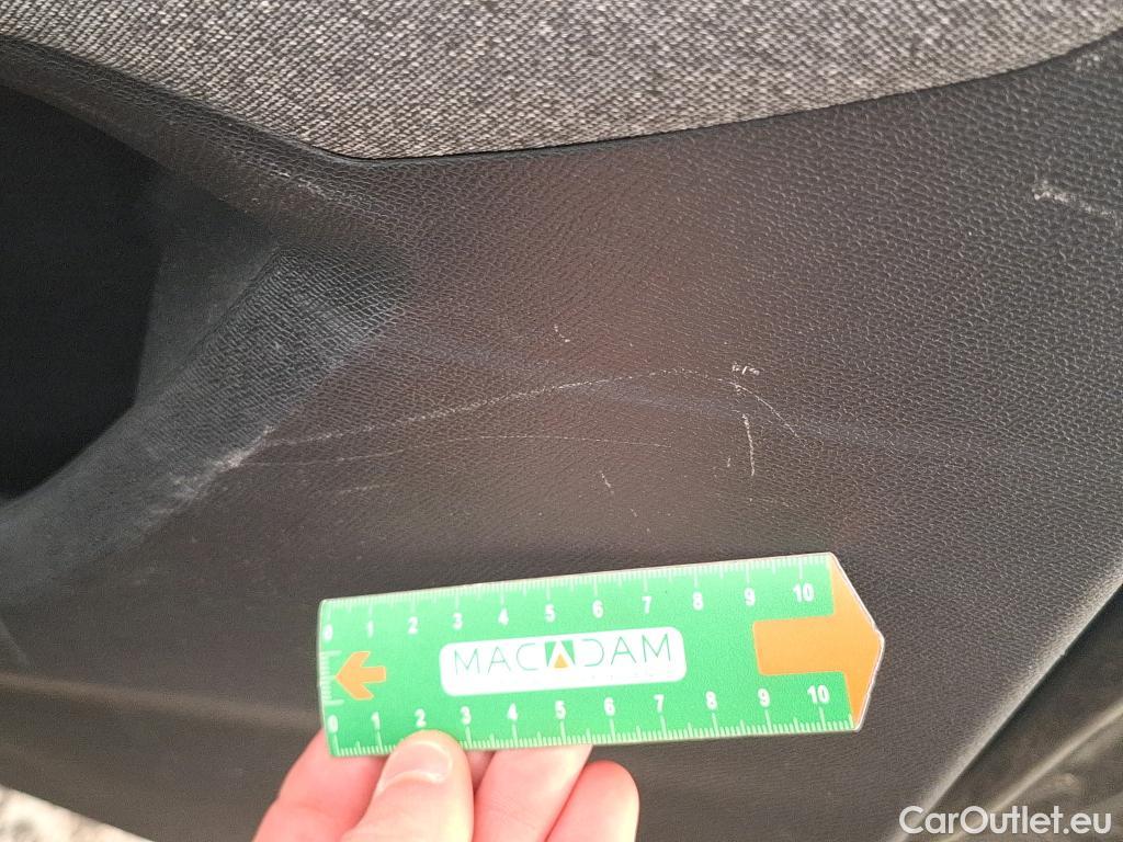  Peugeot  5008 PEUGEOT  2016 5P SUV Puretech 130 ACCESS #65