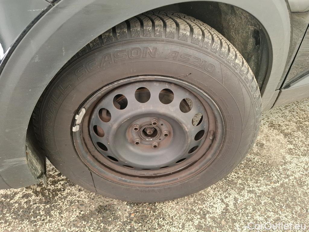  Peugeot  5008 PEUGEOT  2016 5P SUV Puretech 130 ACCESS #80