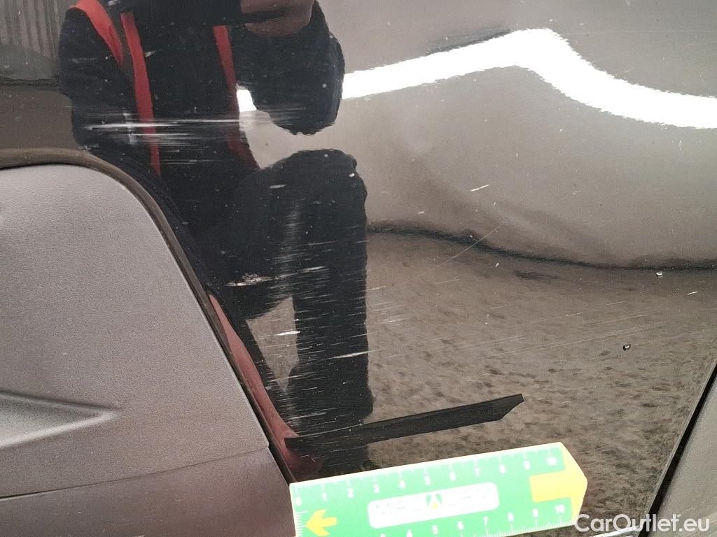  Peugeot  5008 PEUGEOT  2016 5P SUV Puretech 130 ACCESS #49