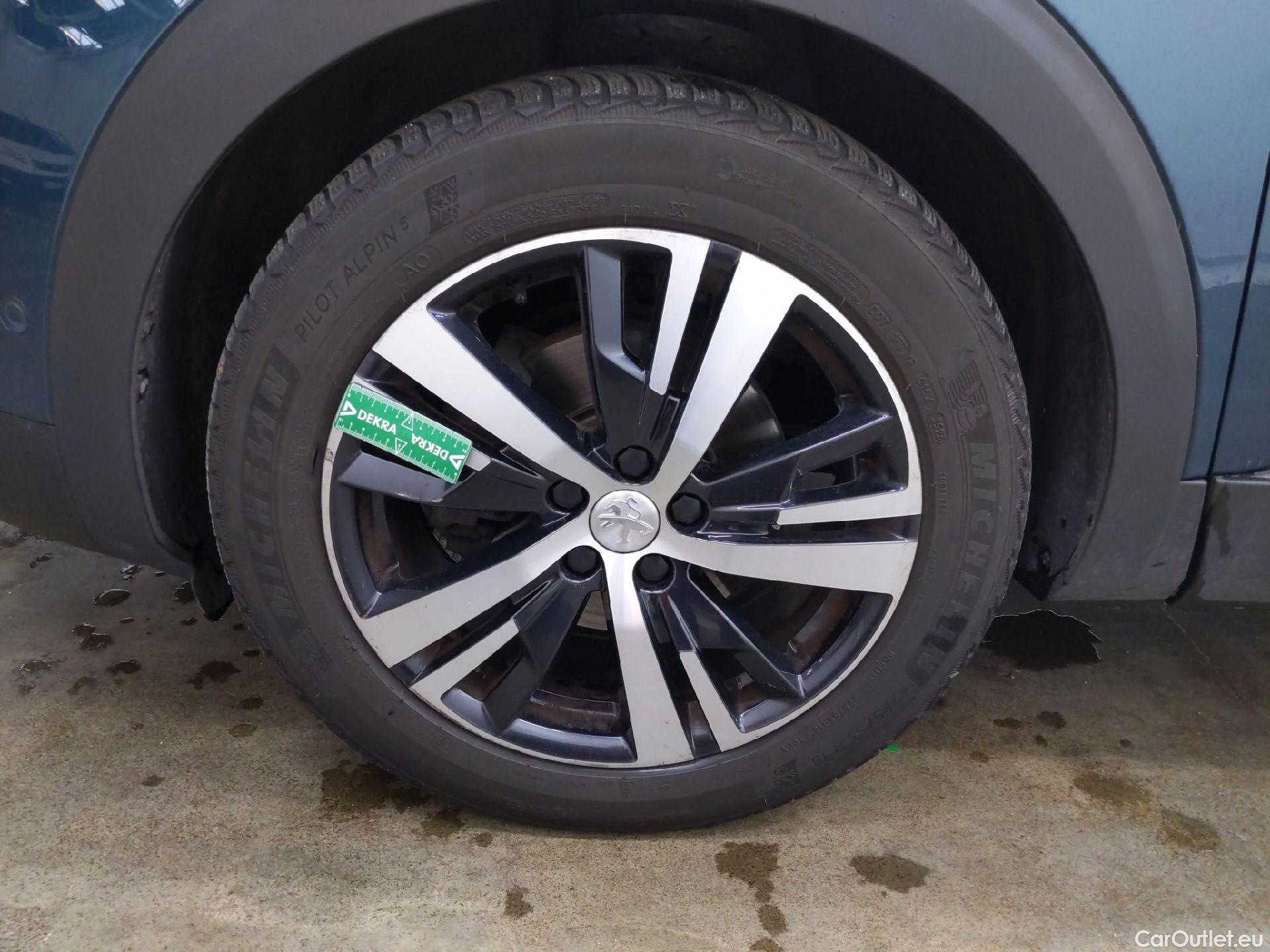  Peugeot  5008  Allure Business 1.5 HDi 130CV BVM6 7 Sieges E6dT #30