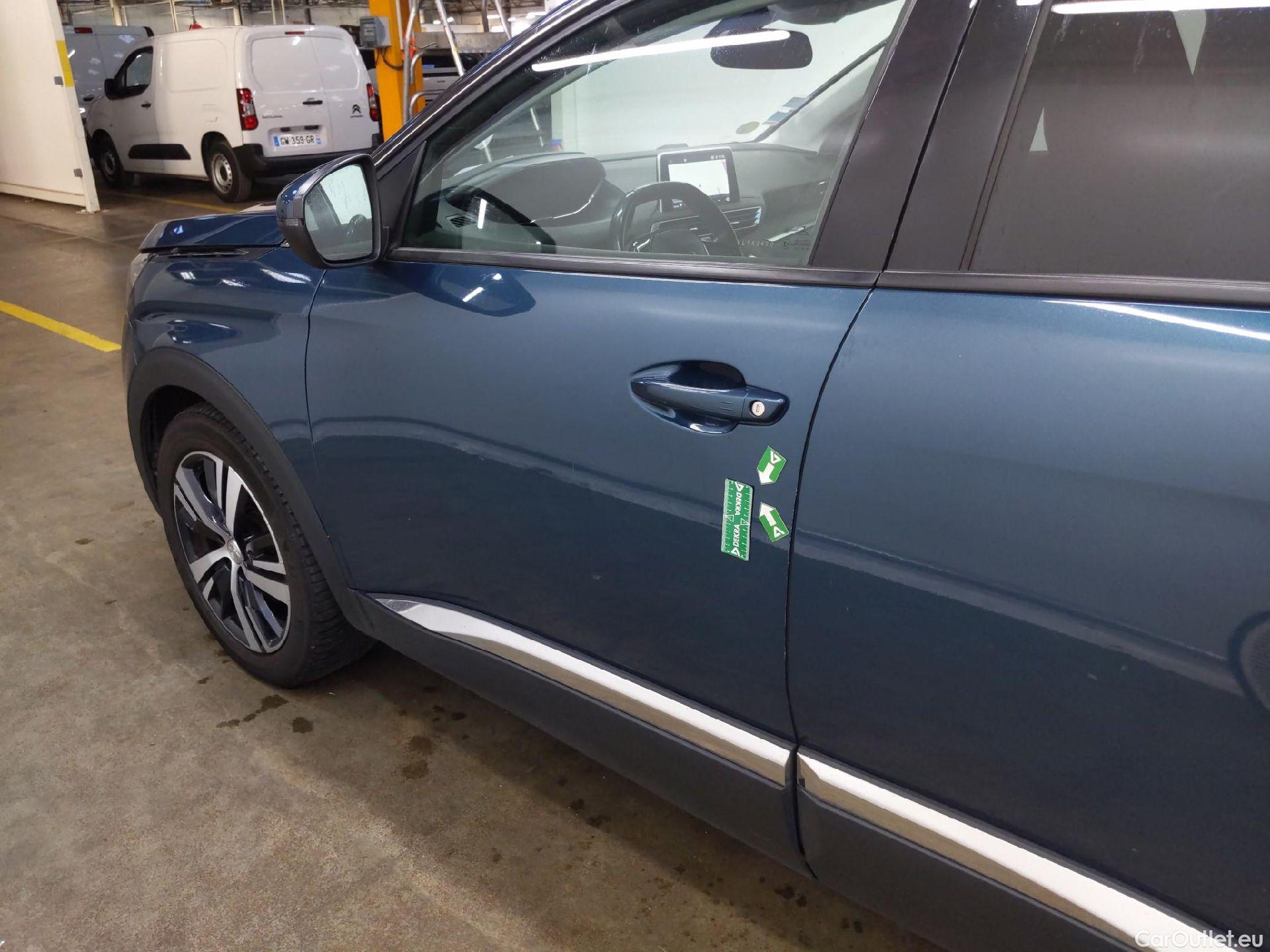  Peugeot  5008  Allure Business 1.5 HDi 130CV BVM6 7 Sieges E6dT #32