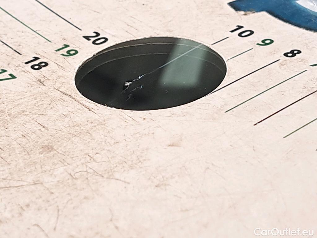  Peugeot  5008 PEUGEOT   2020  5P  SUV BlueHDi 130  EAT8 Allure #2