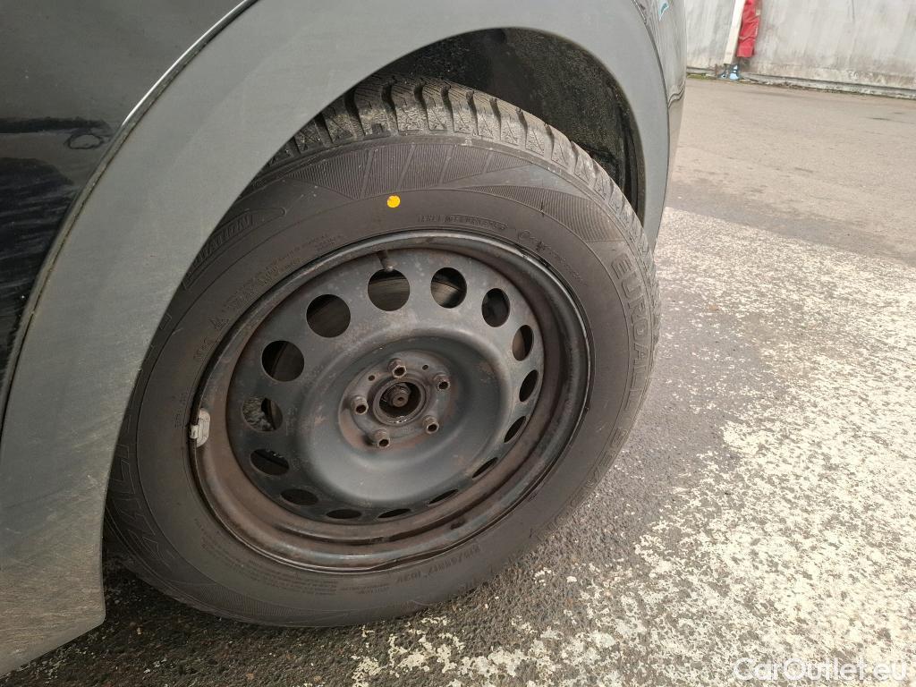  Peugeot  5008 PEUGEOT  2016 5P SUV Puretech 130 ACCESS #77