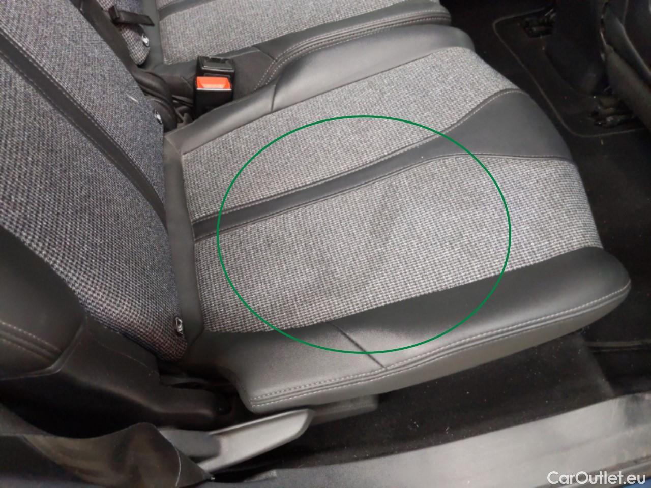  Peugeot  5008  Allure Business 1.5 HDi 130CV BVM6 7 Sieges E6dT #4