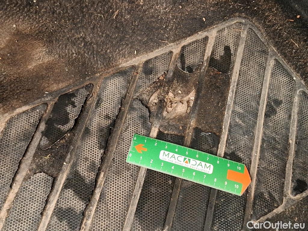  Peugeot  5008 PEUGEOT  2016 5P SUV Puretech 130 ACCESS #7