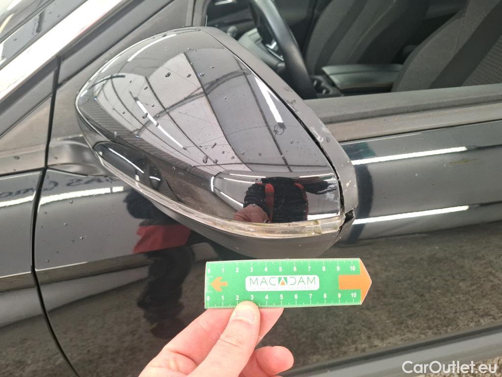  Peugeot  5008 PEUGEOT  2016 5P SUV Puretech 130 ACCESS #56