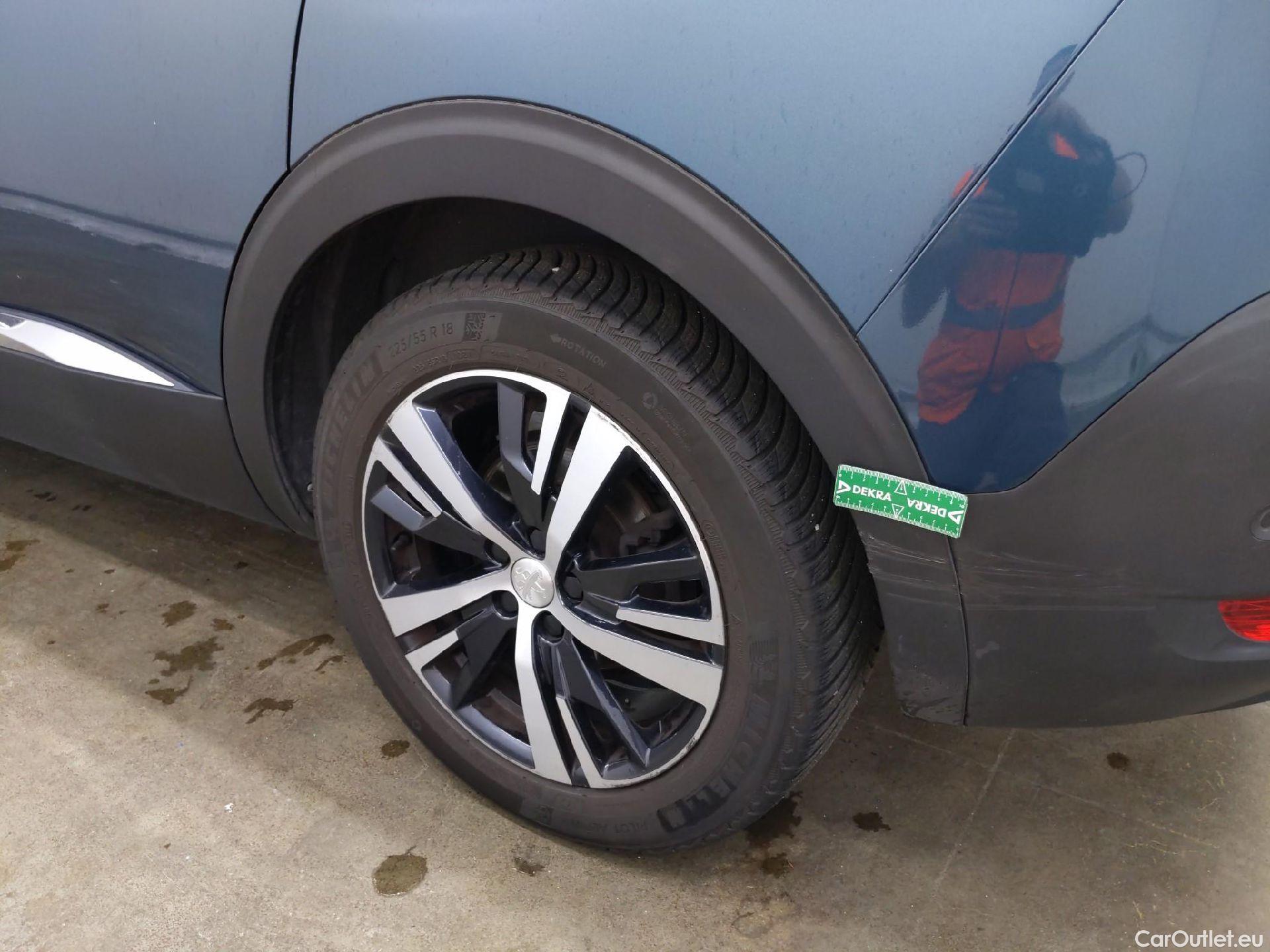  Peugeot  5008  Allure Business 1.5 HDi 130CV BVM6 7 Sieges E6dT #34