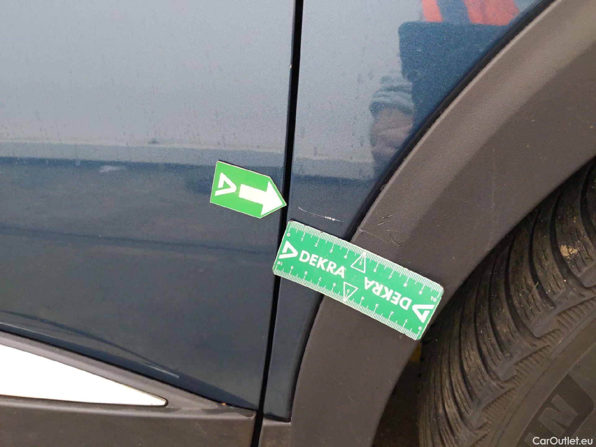  Peugeot  5008  Allure Business 1.5 HDi 130CV BVM6 7 Sieges E6dT #44