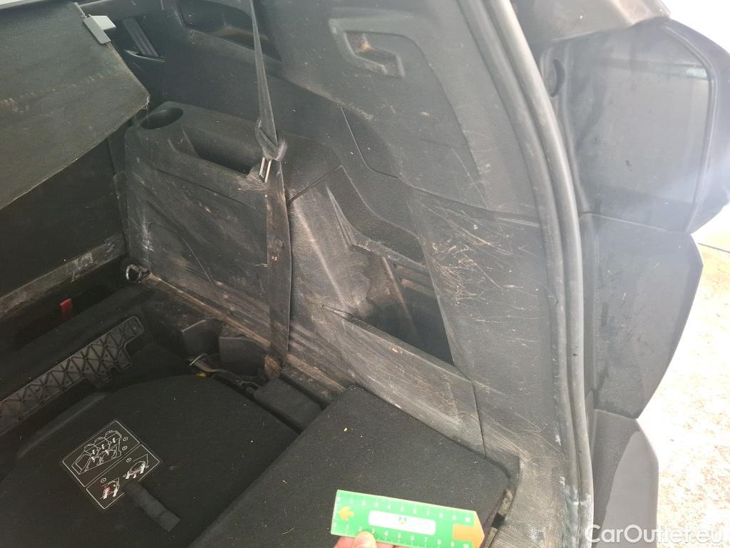  Peugeot  5008 PEUGEOT  2016 5P SUV Puretech 130 ACCESS #13