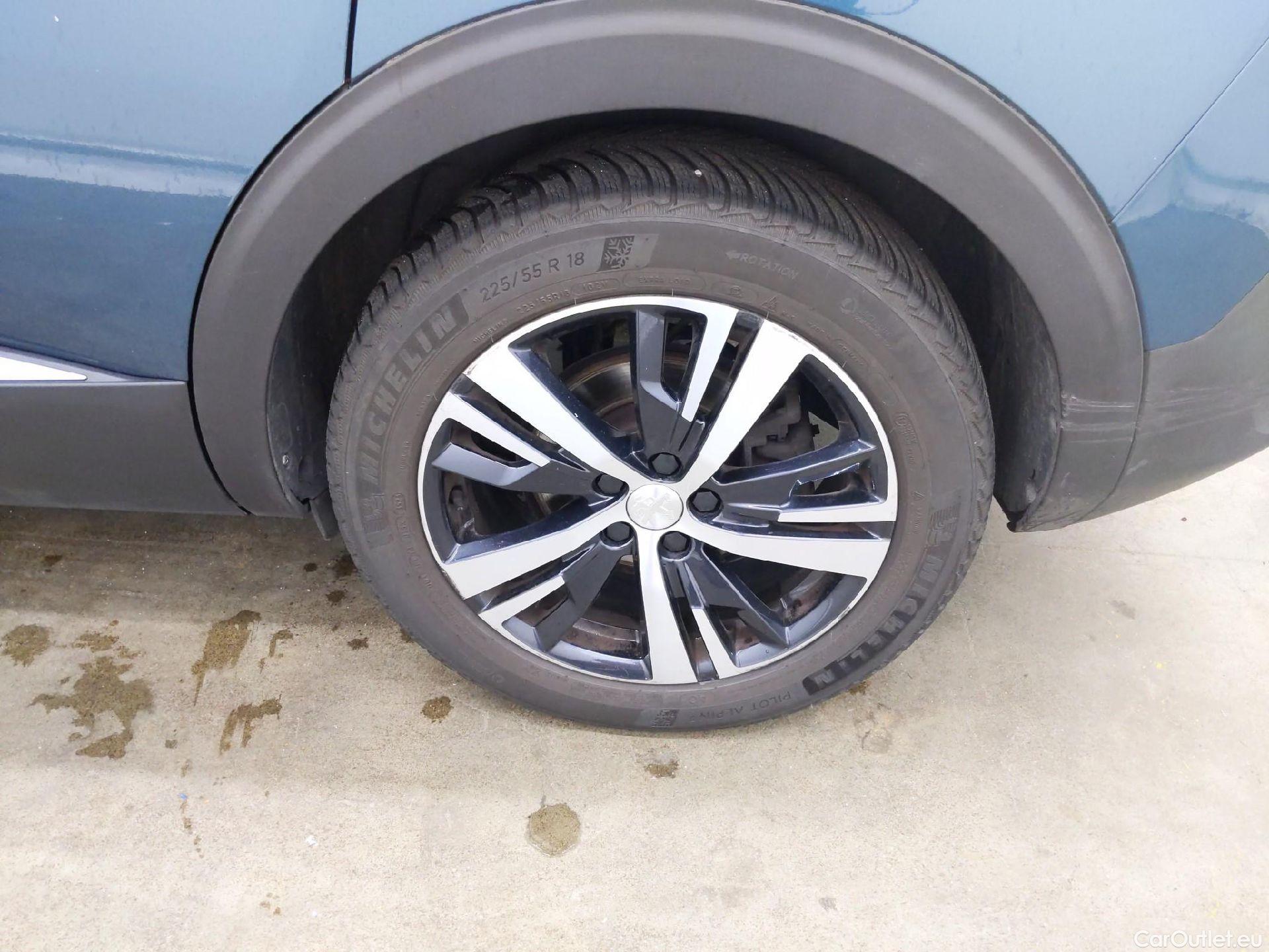  Peugeot  5008  Allure Business 1.5 HDi 130CV BVM6 7 Sieges E6dT #22