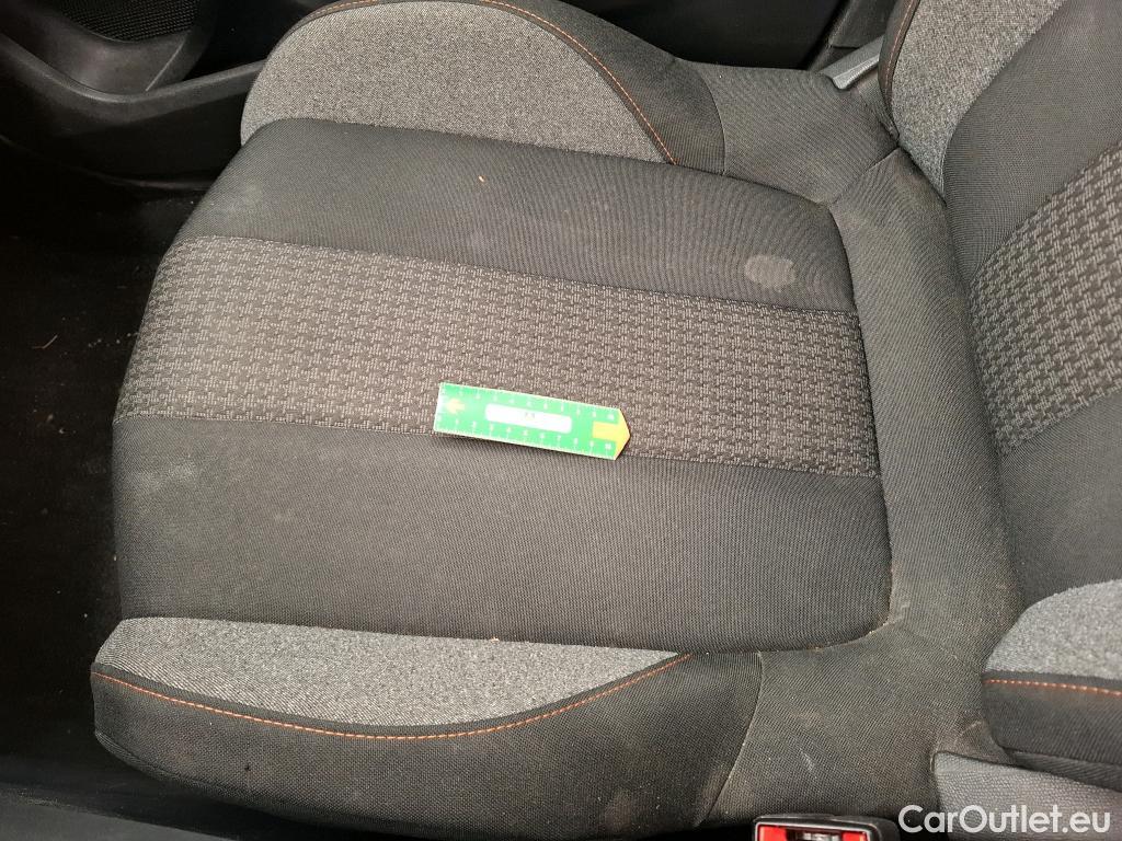  Peugeot  5008 PEUGEOT  2016 5P SUV Puretech 130 ACCESS #81