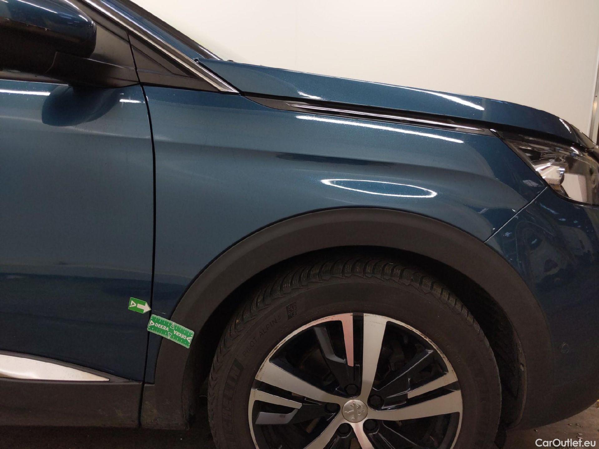  Peugeot  5008  Allure Business 1.5 HDi 130CV BVM6 7 Sieges E6dT #43