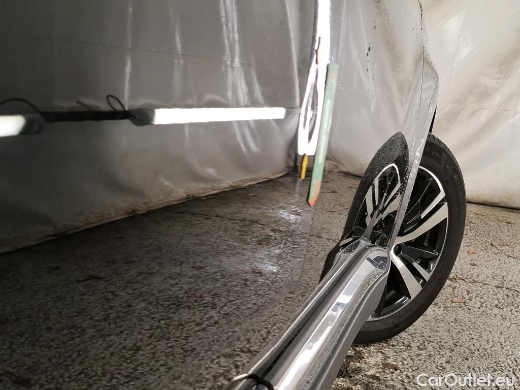  Peugeot  5008 PEUGEOT  / 2020 / 5P / SUV BlueHDi 130 S&S EAT8 GT #2